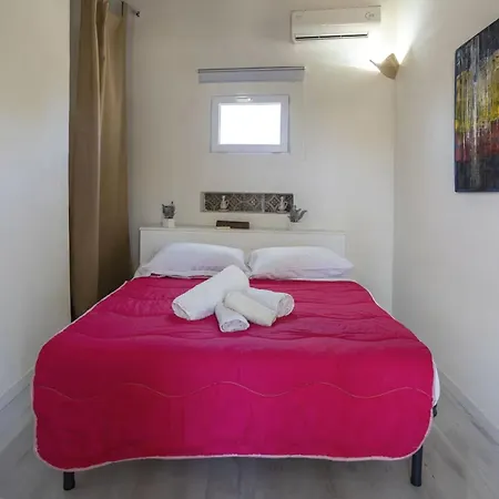 Villa Retreat With Mesmerizing Sea View Villa Parrinello