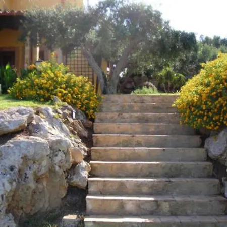 Villa Retreat With Mesmerizing Sea View Villa Parrinello
