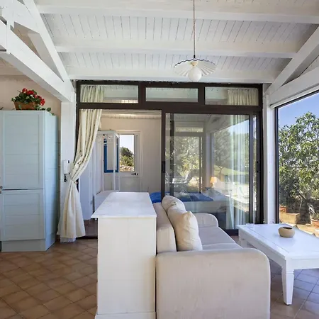 Villa Retreat With Mesmerizing Sea View Villa Parrinello