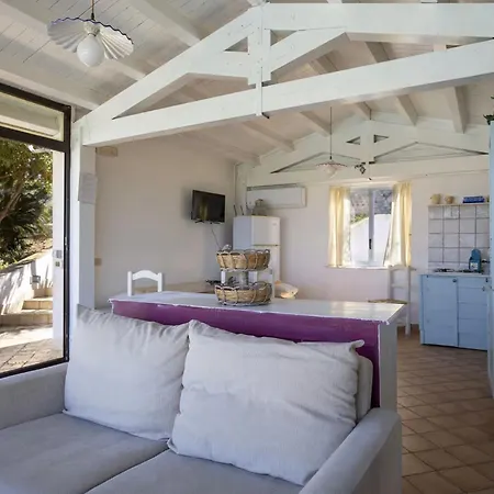 Retreat With Private Pool And Mesmerizing Sea View * Parrinello